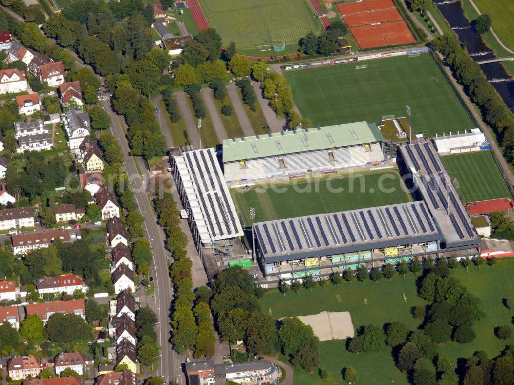 Freiburg from above - Das Badenova Stadion, früher Dreisamstadion genannt, vom Fußballverein SC Freiburg im östlichen Stadtteil Waldsee an der Schwarzwaldstraße in Freiburg, Baden-Württemberg. The Badenova stadium, formerly known as Dreisamstadion, of the football club SC Freiburg in the eastern district Waldsee at the street Schwarzwaldstrasse in Freiburg, Baden-Wuerttemberg.