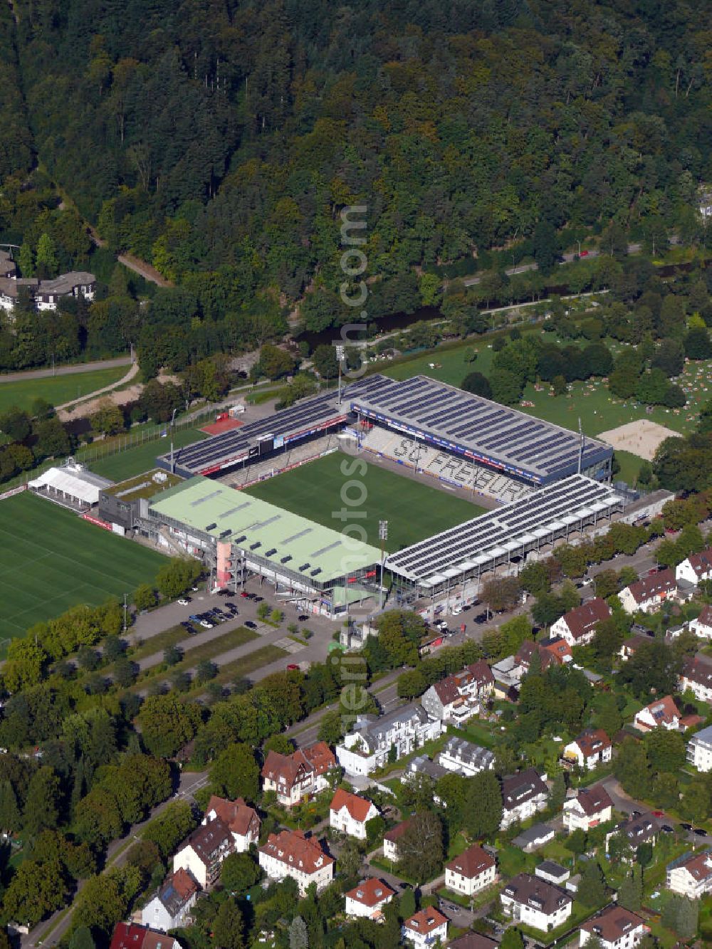 Aerial image Freiburg - Das Badenova Stadion, früher Dreisamstadion genannt, vom Fußballverein SC Freiburg im östlichen Stadtteil Waldsee an der Schwarzwaldstraße in Freiburg, Baden-Württemberg. The Badenova stadium, formerly known as Dreisamstadion, of the football club SC Freiburg in the eastern district Waldsee at the street Schwarzwaldstrasse in Freiburg, Baden-Wuerttemberg.