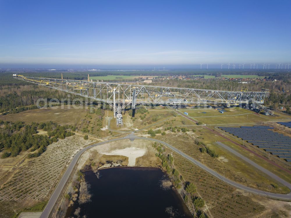 Aerial image Lichterfeld-Schacksdorf - Dredging conveyor bridge in brown coal mine of Besucherbergwerk F60 on Bergheider See in Lichterfeld-Schacksdorf in the state Brandenburg, Germany