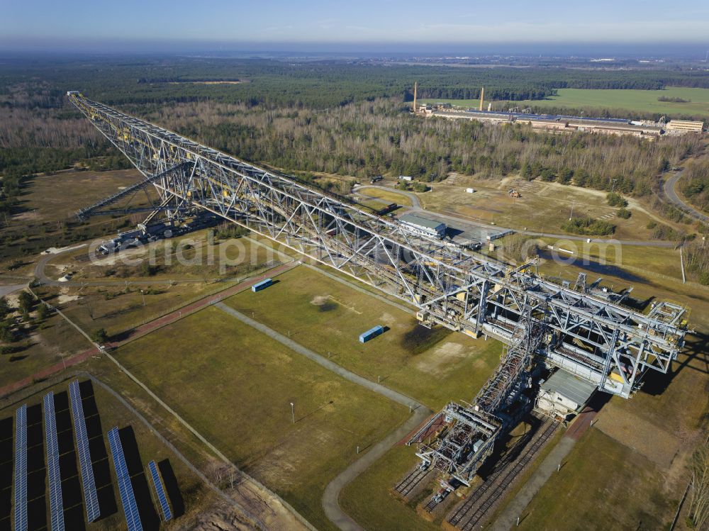 Aerial photograph Lichterfeld-Schacksdorf - Dredging conveyor bridge in brown coal mine of Besucherbergwerk F60 on Bergheider See in Lichterfeld-Schacksdorf in the state Brandenburg, Germany