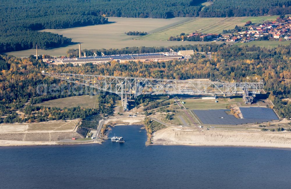 Aerial photograph Lichterfeld-Schacksdorf - Dredging conveyor bridge in brown coal mine of Besucherbergwerk F60 on Bergheider See in Lichterfeld-Schacksdorf in the state Brandenburg, Germany