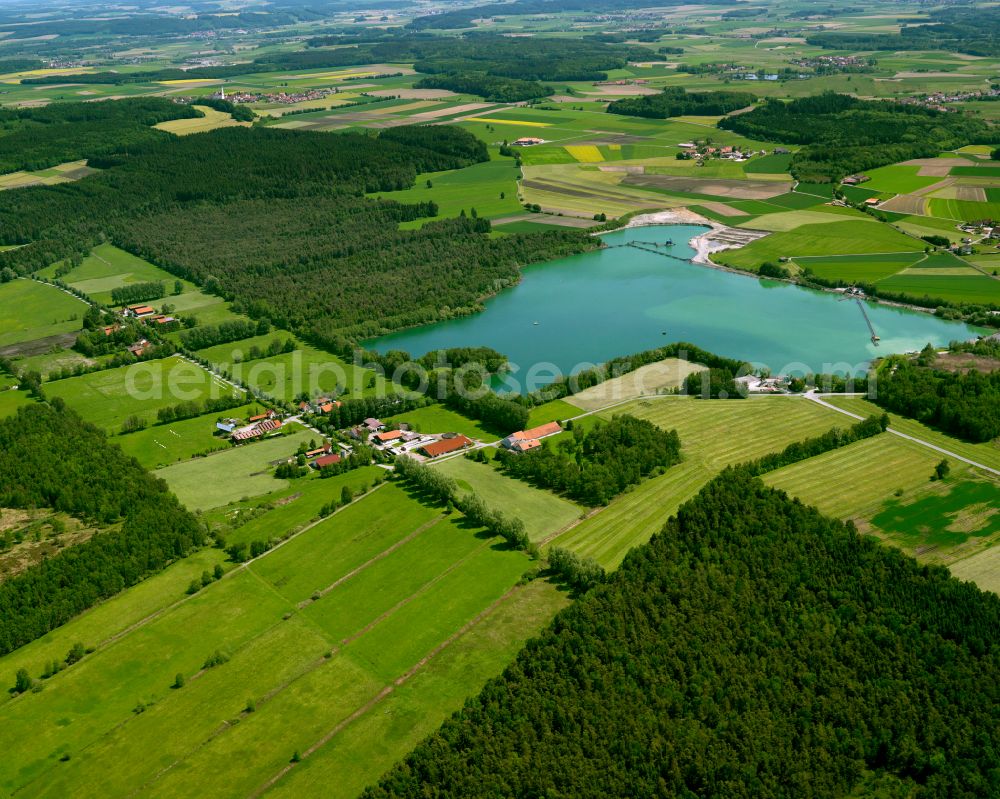 Aerial photograph Torfwerk - Lake shore and overburden areas of the quarry pond and gravel opencast mining of the gravel pit in Torfwerk in the state Baden-Wuerttemberg, Germany