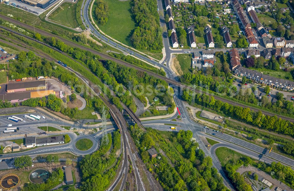 Aerial image Dortmund - Railway bridge building to route the train tracks about the Springorumstrasse - Sinterstrasse in Dortmund at Ruhrgebiet in the state North Rhine-Westphalia, Germany