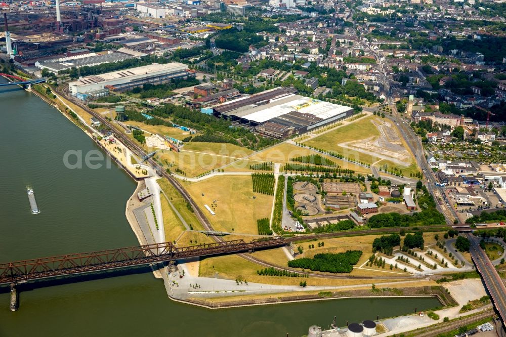 Duisburg from above - Railway bridge construction to route the train tracks on the banks of the Rhine in Duisburg in the state North Rhine-Westphalia