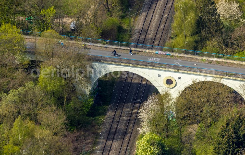 Aerial photograph Witten - Railway bridge building to route the train tracks rhenish donkey in Witten in the state North Rhine-Westphalia