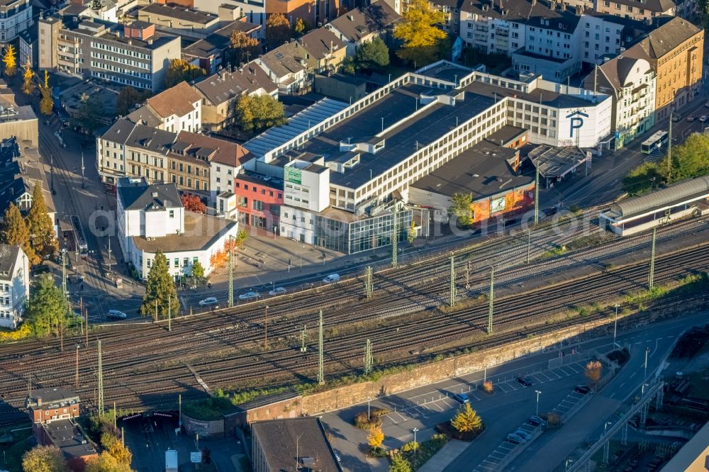 Aerial image Witten - Railway bridge building to route the train tracks Herbeder street - Bahnhofstrasse in Witten in the state North Rhine-Westphalia