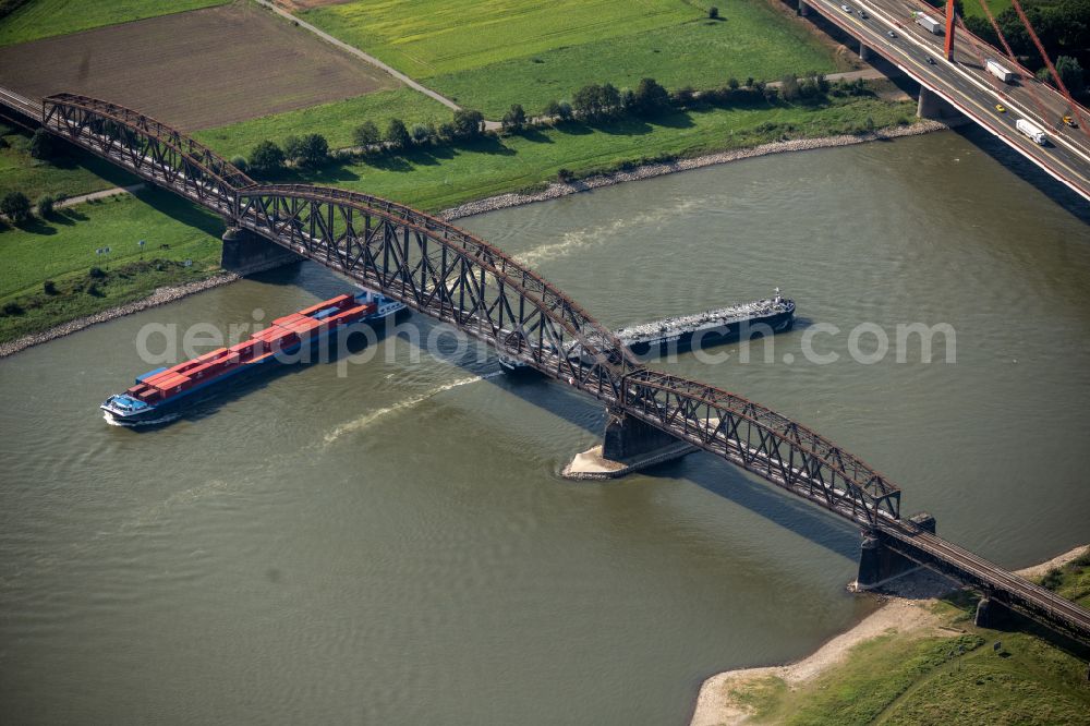 Duisburg from above - Railway bridge structure for the routing of the railway tracks Haus-Knipp-Railway Bridge on the A42 road in Duisburg in the Ruhr area in the federal state of North Rhine-Westphalia, Germany