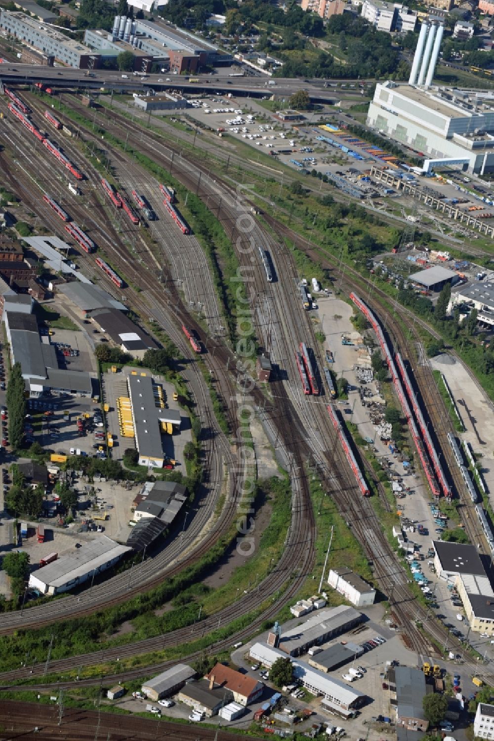 Aerial photograph Dresden - Routing the railway junction of rail and track systems Deutsche Bahn in Dresden in the state Saxony