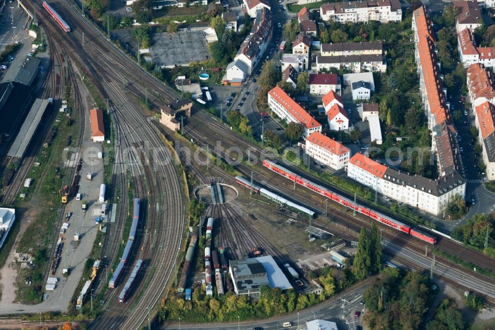 Neustadt an der Weinstraße from the bird's eye view: Routing the railway junction of rail and track systems Deutsche Bahn in Neustadt an der Weinstrasse in the state Rhineland-Palatinate