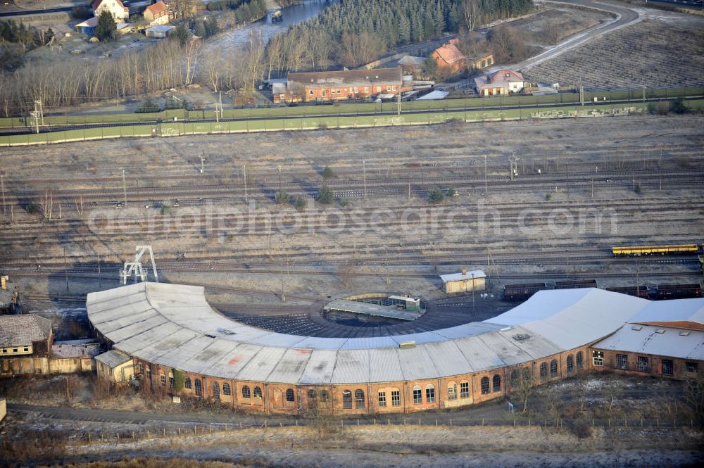 Oebisfelde from the bird's eye view: Blick auf den Bahn- und Rangierbahnhof Öbisfelde in Sachsen-Anhalt. Der Bahnhof war ein ehemalige DDR- Grenzübergang für Züge. View of the railway and marshalling yard Oebisfelde in Saxony-Anhalt. The station was one former East German border crossing for trains.