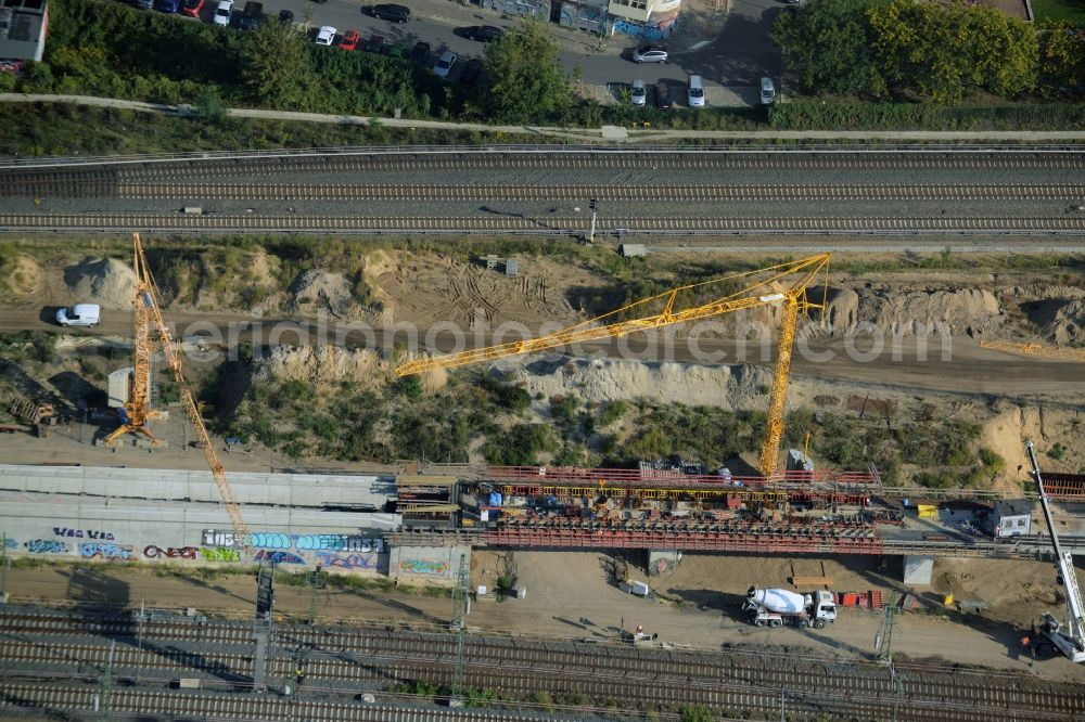 Aerial photograph Berlin - Railway route expansion at the Modersohn Bridge along the Modersohnstrasse in the Friedrichshain district of Berlin