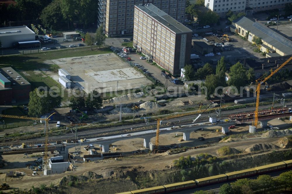 Aerial photograph Berlin - Railway route expansion at the Modersohn Bridge along the Modersohnstrasse in the Friedrichshain district of Berlin