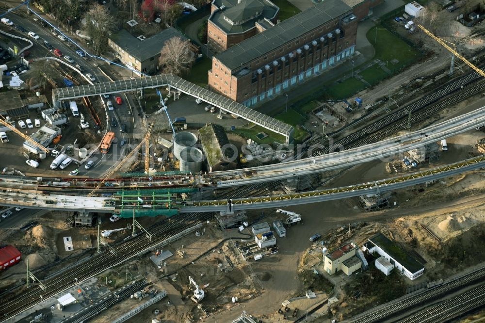 Aerial photograph Berlin - Railway route expansion at the Modersohn Bridge along the Modersohnstrasse in the Friedrichshain district of Berlin