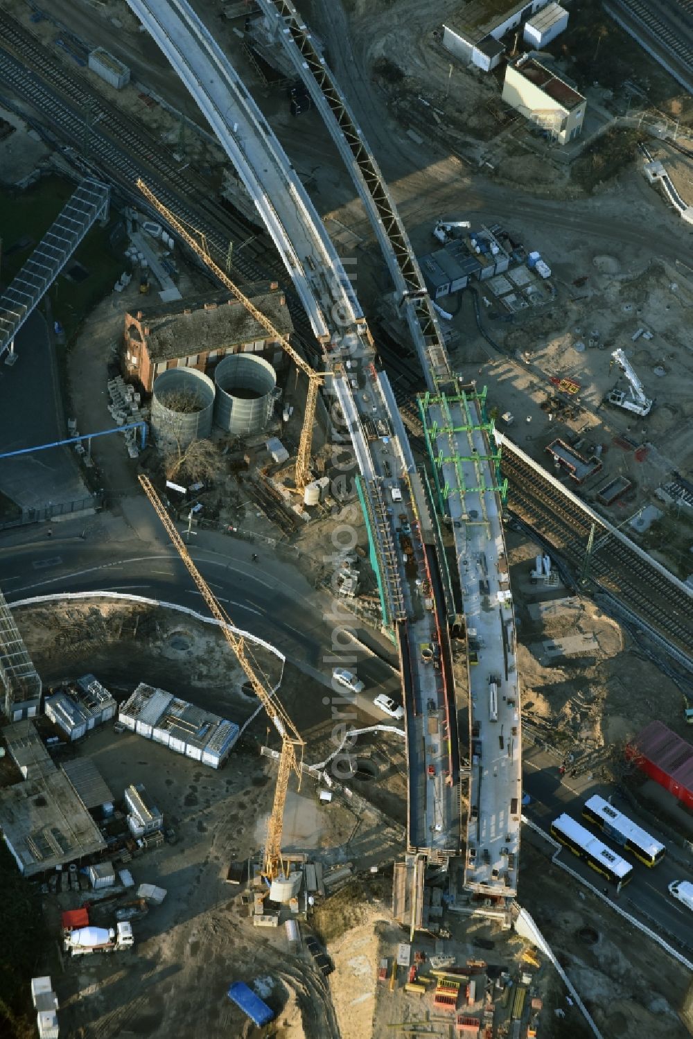 Berlin from above - Railway route expansion at the Modersohn Bridge along the Modersohnstrasse in the Friedrichshain district of Berlin