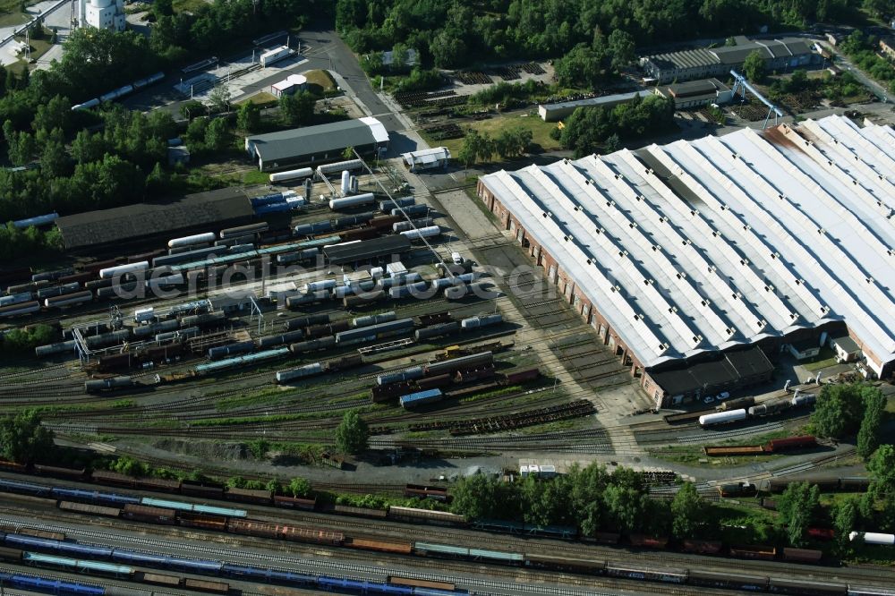 Aerial photograph Leipzig - Repair shop, maintenance and repair of trains and wagons of the freight in the Engelsdorf district of Leipzig in Saxony