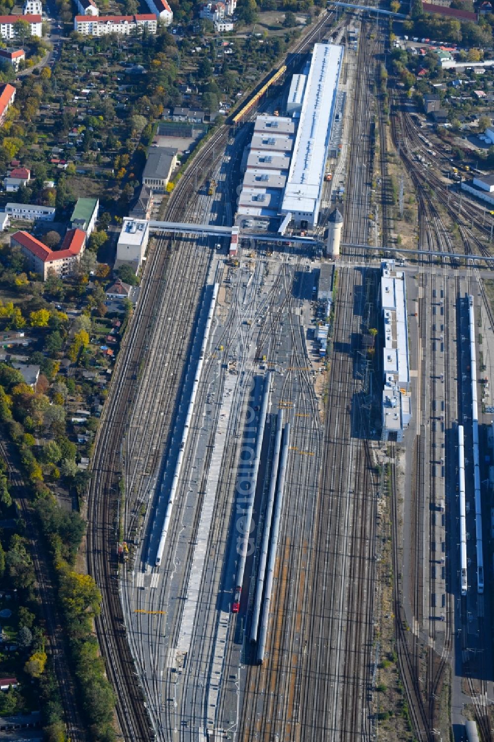 Aerial photograph Berlin - Railway depot and repair shop for maintenance and repair of trains of passenger transport of the series of S-Bahn in the district Rummelsburg in Berlin, Germany