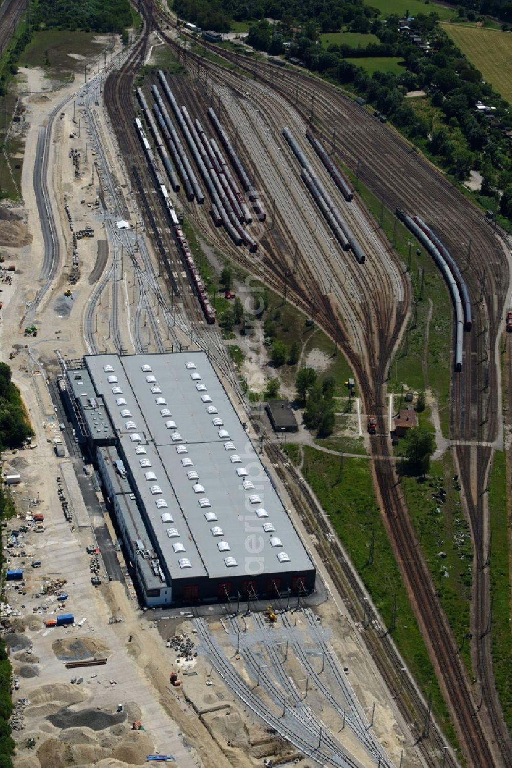 München from the bird's eye view: Railway depot and repair shop for maintenance and repair of trains of passenger transport of the series in the district Aubing-Lochhausen-Langwied in Munich in the state Bavaria, Germany