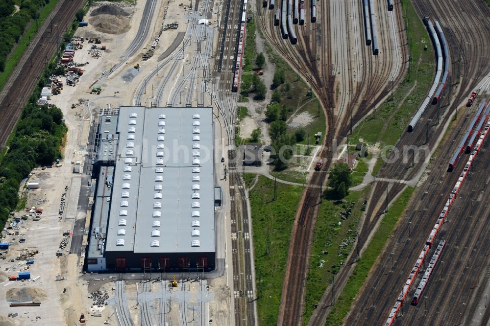 München from above - Railway depot and repair shop for maintenance and repair of trains of passenger transport of the series in the district Aubing-Lochhausen-Langwied in Munich in the state Bavaria, Germany