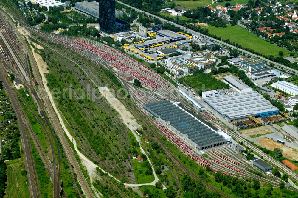 München from the bird's eye view: Railway depot and repair shop for maintenance and repair of trains of passenger transport in the district Bogenhausen in Munich in the state Bavaria, Germany