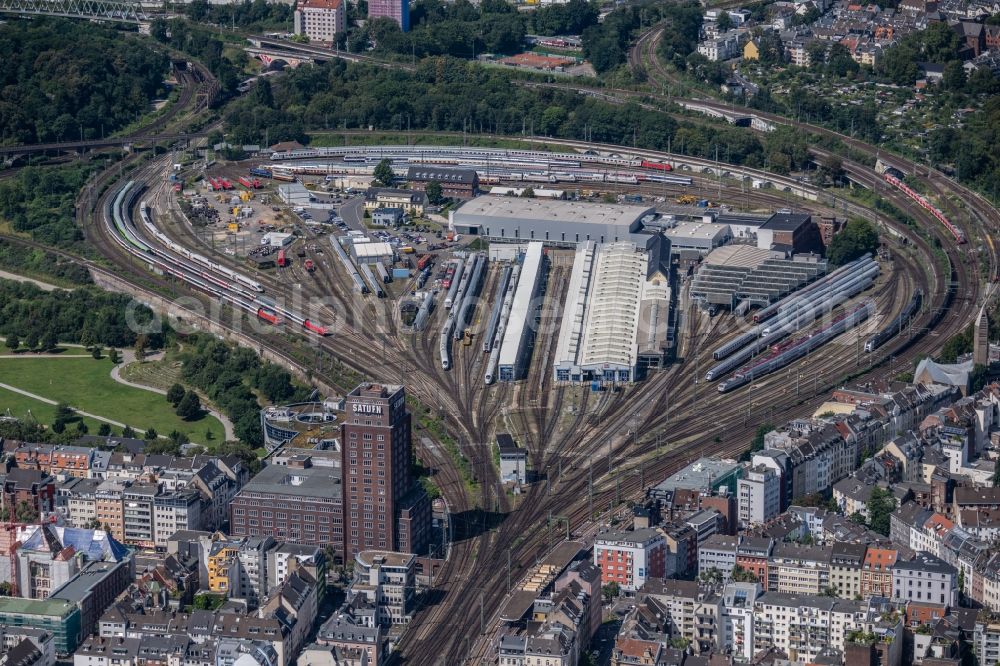 Köln from the bird's eye view: Railway depot and repair shop for maintenance and repair of trains of passenger transport in the district Neustadt-Nord in Cologne in the state North Rhine-Westphalia, Germany