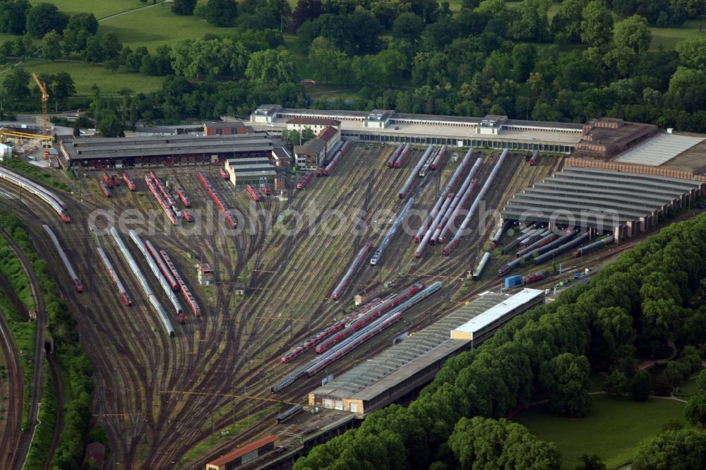 Aerial photograph Stuttgart - Railway depot and repair shop for maintenance and repair of trains of passenger transport in the district Am Rosensteinpark in Stuttgart in the state Baden-Wurttemberg, Germany