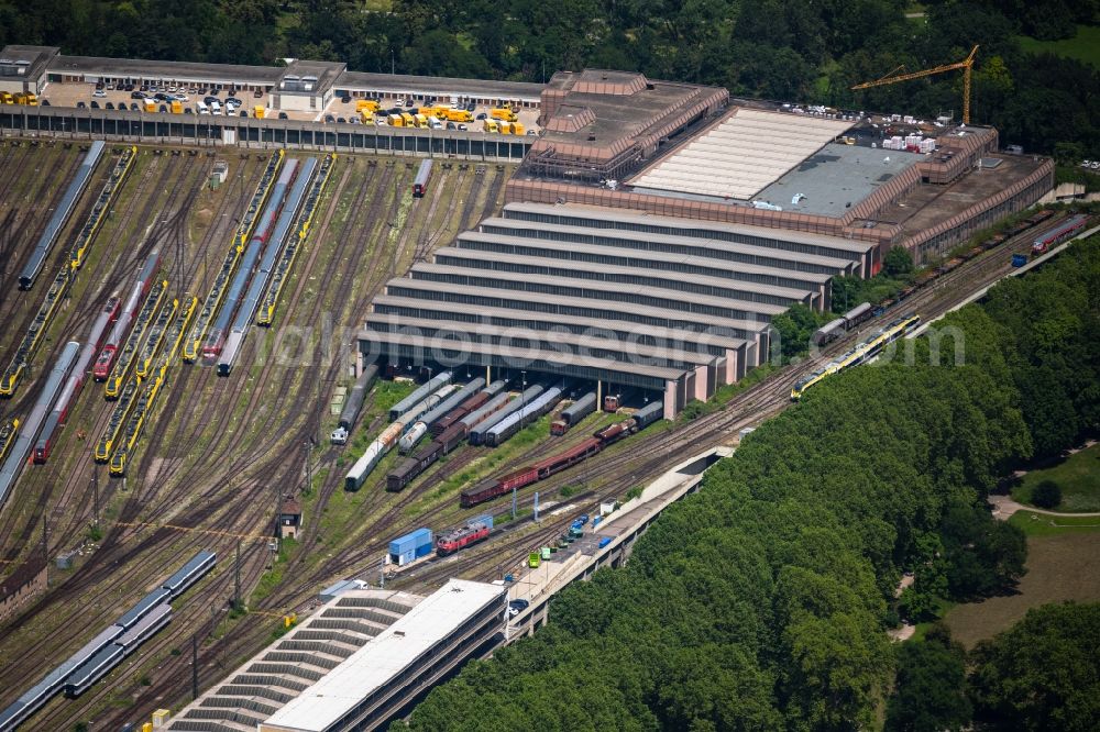 Aerial image Stuttgart - Railway depot and repair shop for maintenance and repair of trains of passenger transport in the district Am Rosensteinpark in Stuttgart in the state Baden-Wurttemberg, Germany