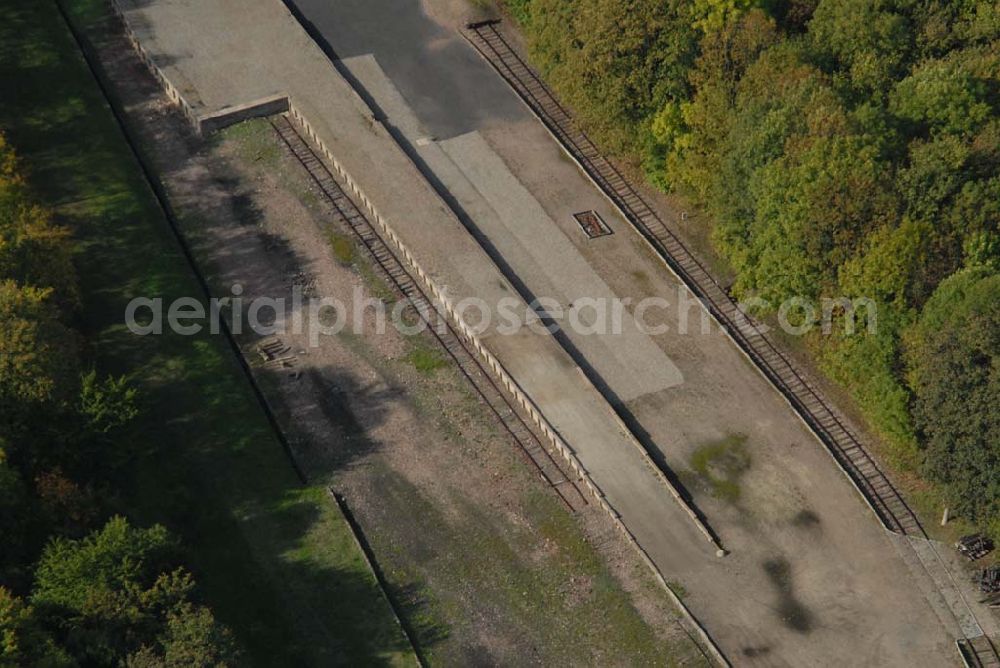 Weimar from above - Blick auf den Bahnhof des KZ Buchenwald, eines der größten Konzentrationslager auf deutschem Boden. Es wurde zwischen Juli 1937 und April 1945 auf dem Ettersberg bei Weimar als Arbeitslager betrieben. Anschrift: Gedenkstätte Buchenwald, 99427 Weimar-Buchenwald; Tel. 03643/4300;