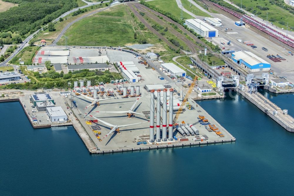 Sassnitz from above - Trainstation and port facilities on the shores of the harbor of of Faehrhafen Mukran in the district Hagen in Sassnitz in the state Mecklenburg - Western Pomerania, Germany