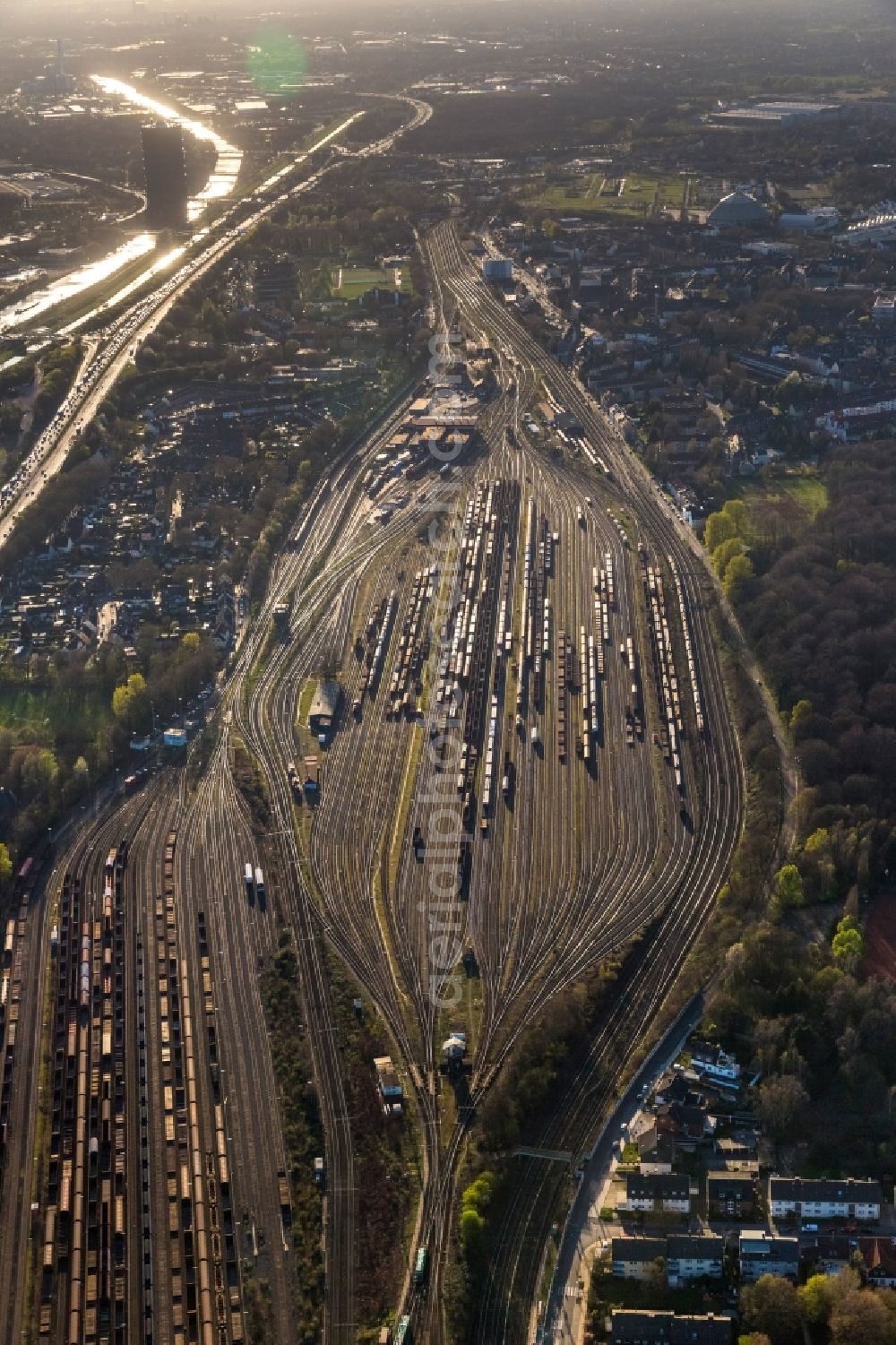 Oberhausen from above - View of the station Oberhausen Osterfeld Sued in the state of North Rhine-Westphalia