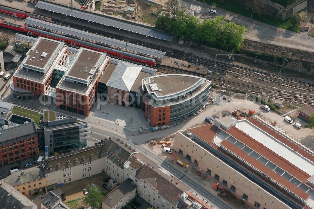 Aerial image Mainz - The station Roemisches Theater with views over the CineStar and the Roman Theatre Mogontiacum at the citadel in Mainz in the state of Rhineland-Palatinate