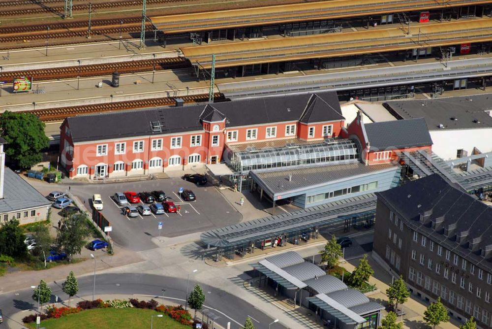 Saalfeld from the bird's eye view: Blick auf den Bahnhof Saalfeld.