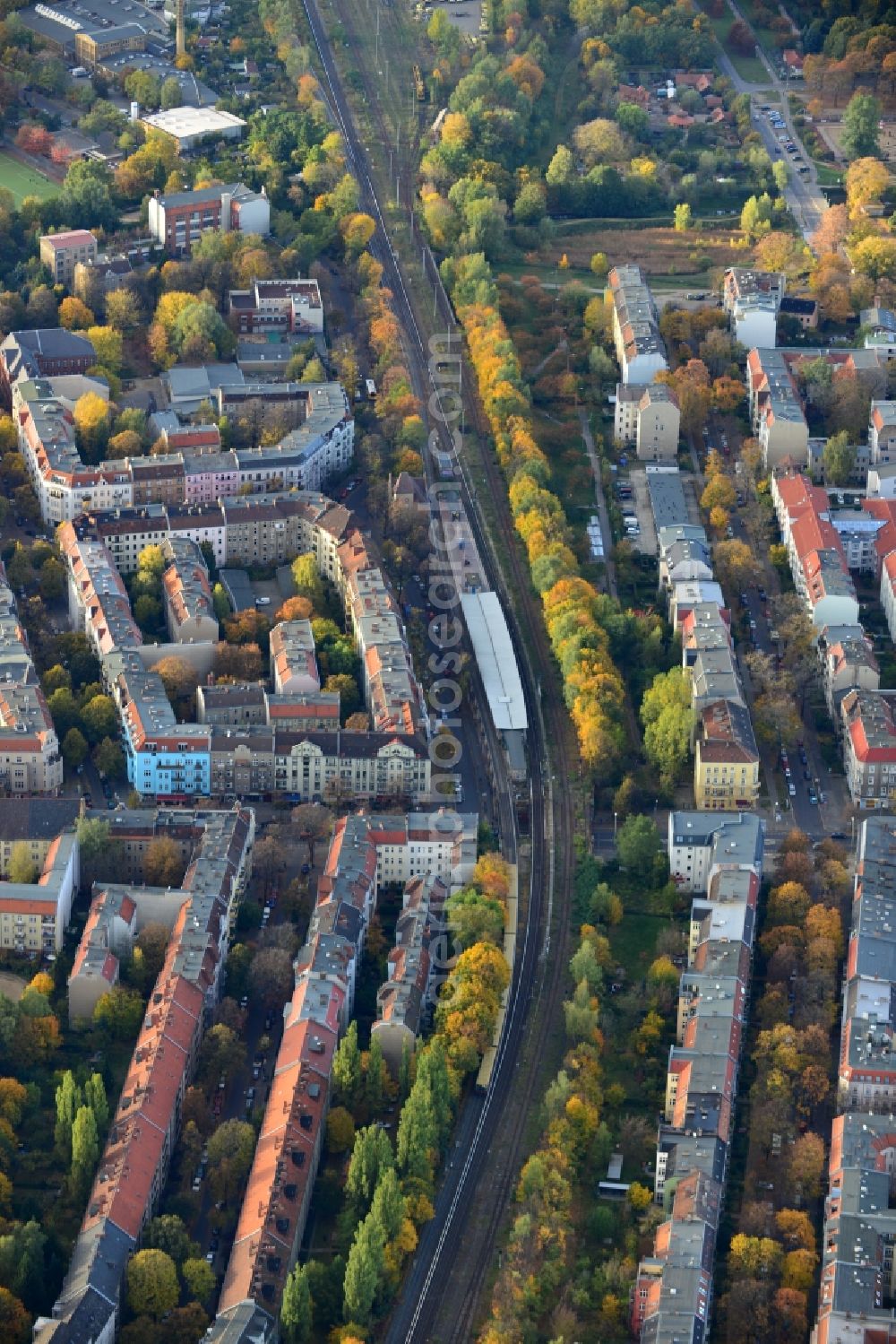 Aerial photograph Berlin OT Pankow - View of the station Wollankstrasse in the district of Pankow in Berlin