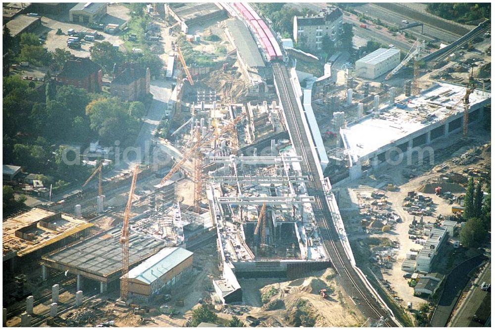 Aerial image Berlin Schöneberg - 19.09.2004, Blick auf die Bahnhofsbaustelle am Südkreuz Bahnhof Papestraße