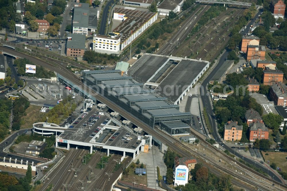 Berlin from above - Station building and track systems of the S-Bahn station Berlin Suedkreuz in the district Schoeneberg in Berlin