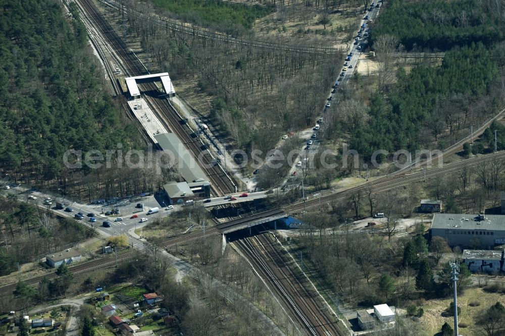 Aerial photograph Berlin - Station building and track systems of the S-Bahn station Berlin-Wuhlheide in Berlin in Germany