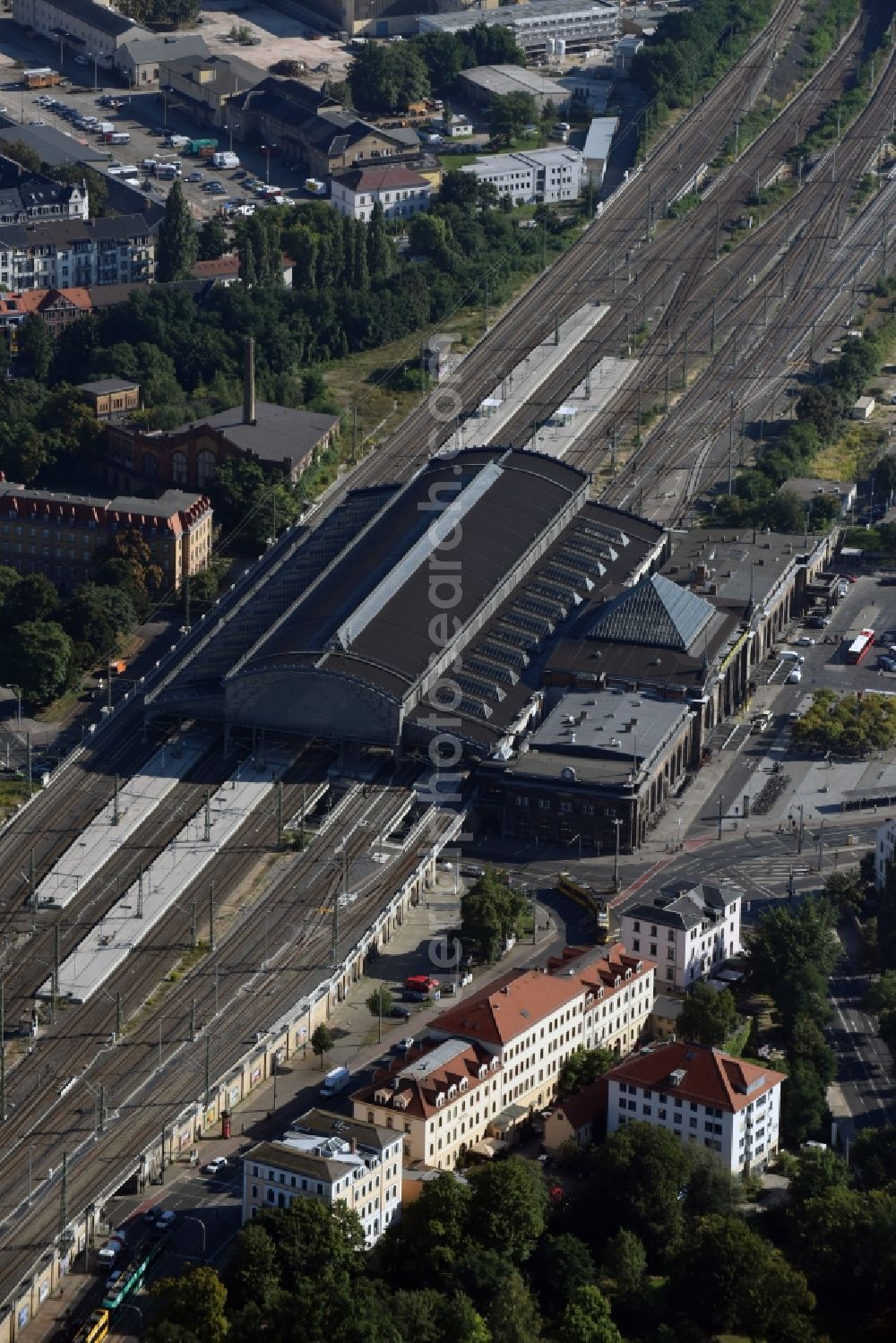 Dresden from above - Station building and track systems of the station Dresden-Neustadt in Dresden in the state Saxony