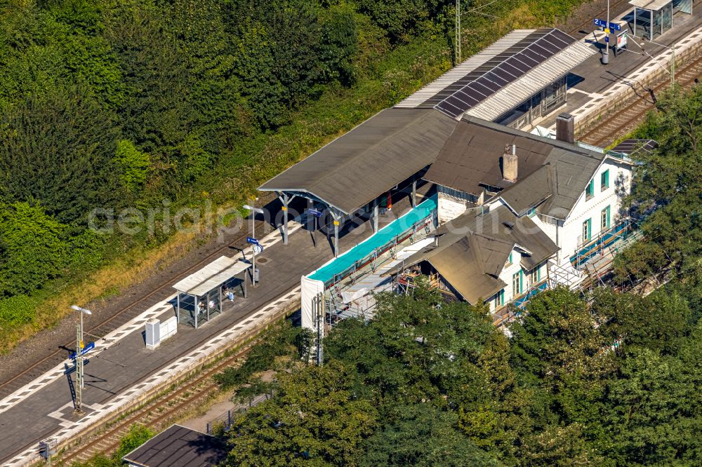 Ennepetal from the bird's eye view: Station building and track systems of the S-Bahn station Ennepetal (Gevelsberg) in Ennepetal in the state North Rhine-Westphalia, Germany