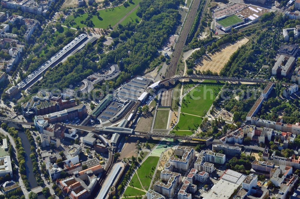 Aerial image Berlin - Station building and track systems of the U-Bahn station Gleisdreieck in Berlin in Germany