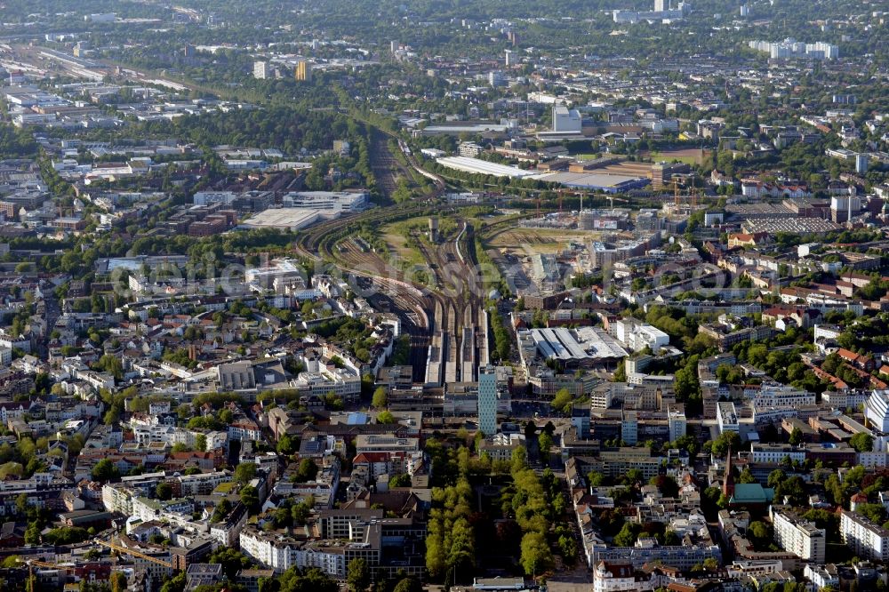 Aerial photograph Hamburg - Station building and track systems of the S-Bahn station Hamburg - Altona in Hamburg in Hamburg, Germany