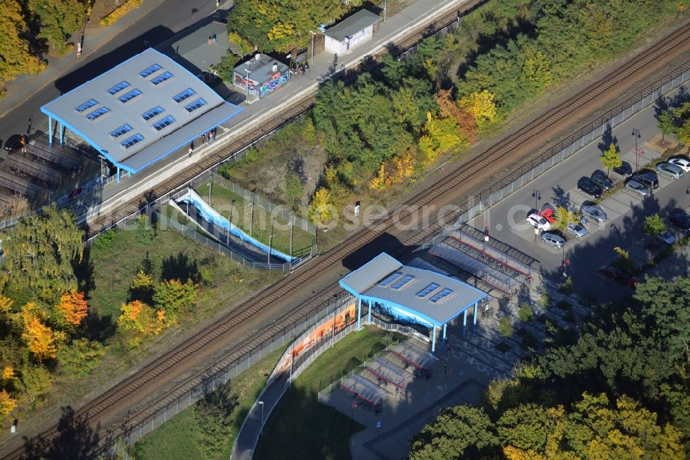 Aerial photograph Neuenhagen - Station building and track systems of the S-Bahn station in Neuenhagen in the state Brandenburg