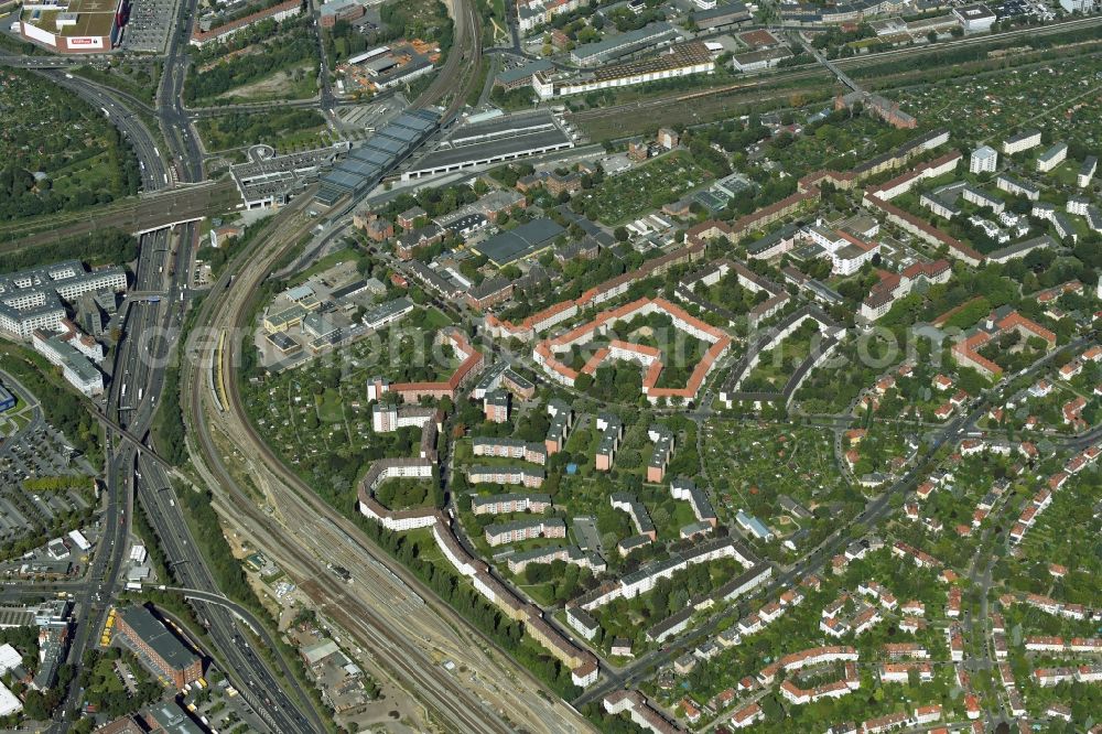 Aerial image Berlin - Station building and track systems of the S-Bahn station Suedkreuz in Tempelhof in Berlin