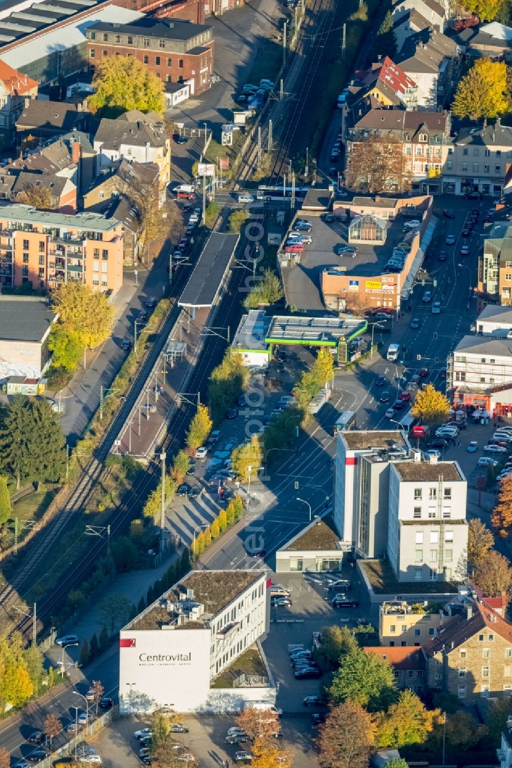 Aerial photograph Witten - Station building and track systems of the S-Bahn station of the VRR Witten Annen Nord in the Annenstrasse in Witten in the state North Rhine-Westphalia