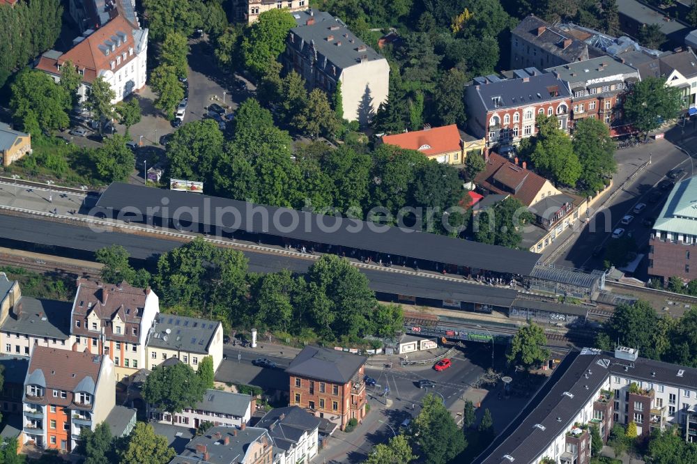 Aerial photograph Berlin - Station building and track systems of the S-Bahn station in Zehlendorf in Berlin in Germany