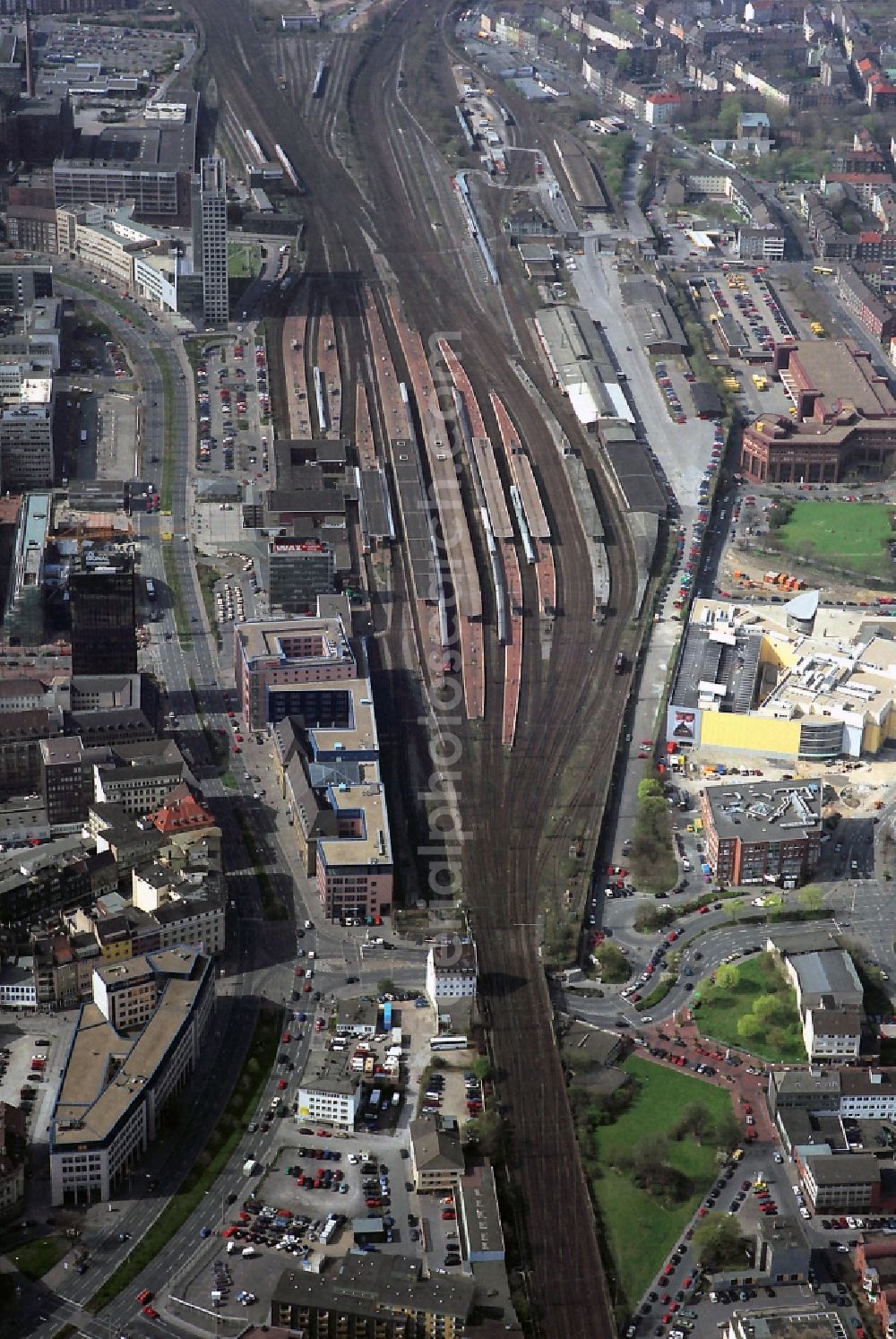 Dortmund from the bird's eye view: Station District at the main station in Dortmund in North Rhine-Westphalia