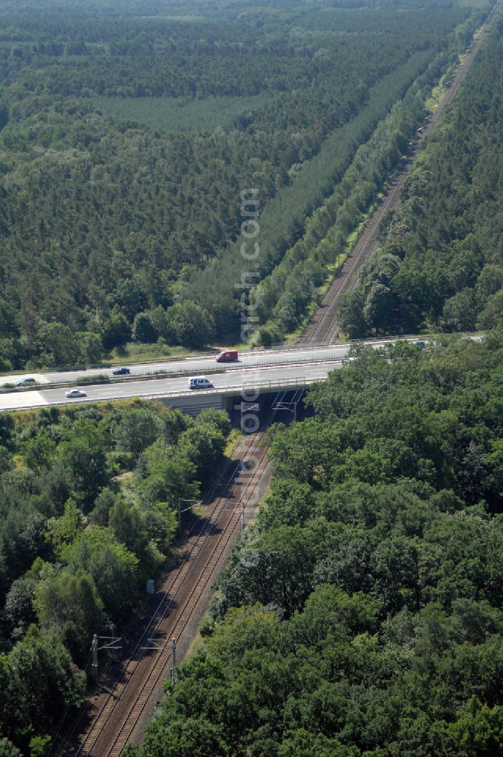 Dessau-Roßlau from the bird's eye view: Blick auf die Bahnstrecke von Dessau-Roßlau nach Bitterfeld-Wolfen. Bis zum 30. Juni 2007 war Wolfen eine eigenständige Stadt. Dessau-Roßlau und Wolfen sind ca. 25 km voneinan der entfernt.