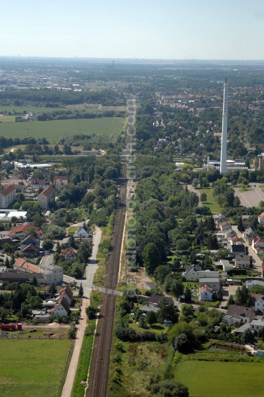 Aerial image Dessau-Roßlau - Blick auf die Bahnstrecke von Dessau-Roßlau nach Bitterfeld-Wolfen. Bis zum 30. Juni 2007 war Wolfen eine eigenständige Stadt. Dessau-Roßlau und Wolfen sind ca. 25 km voneinan der entfernt.