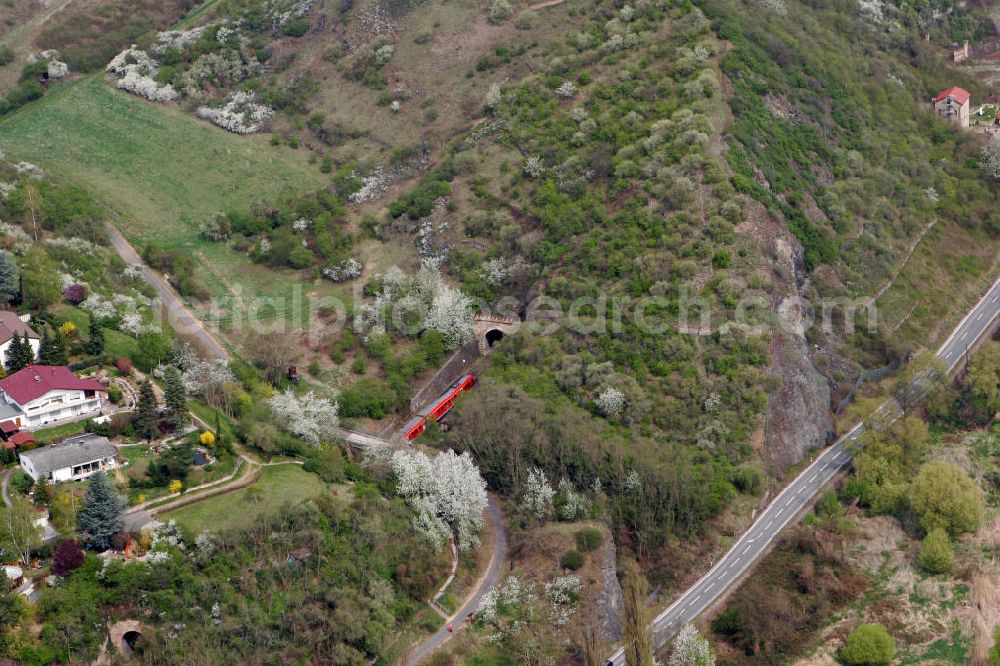 Aerial photograph Bad Münster am Stein-Ebernburg - Blick auf einen Bahntunnel der Nahetalbahn bei Bad Münster am Stein-Ebernburg in Rheinland Pfalz. View to an rail tunnel of the Nahetalbahn near Bad Münster am Stein-Ebernburg in Rheinland Pfalz.