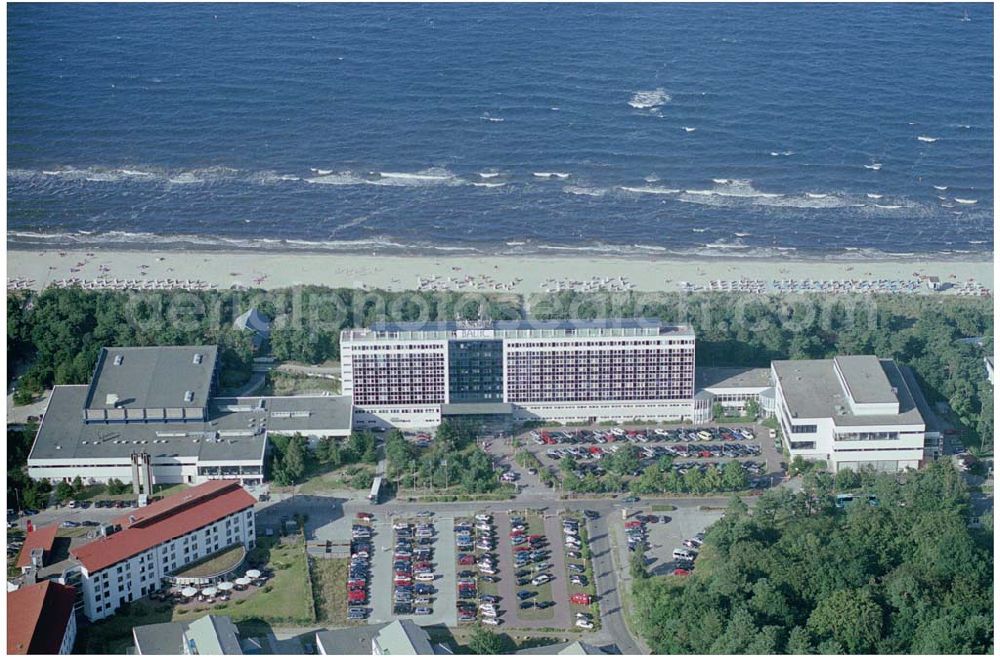 Aerial image Zinnowitz - 15.08.2004, Zinnowitz Blick auf das Baltic Hotel in Zinnowitz, welches direkt an der Küste liegt und zu den besten Wellness Hotels in Deutschland gehört. Dünenstraße,17454 Seebad Zinnowitz Tel.: 038377-70000, Fax.: 038377-70100