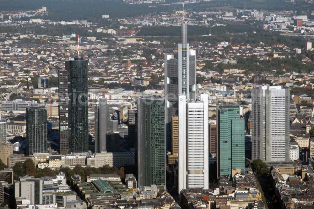 Aerial image Frankfurt am Main - Blick auf die Hessische Landesbank, Dresdner Bank, Commerzbank und die Europäische Zentralbank. Landesbank Hessen-Thüringen Girozentrale Anstalt des öffentlichen Rechts in 60311 Frankfurt. Redaktionsteam Claudia Sabath (verantwortliche Redakteurin) Dr. Astrid Keiner, Presse und Kommunikation Fax (+49) 69 91 32- 43 35 ; e-mail presse@helaba.de Dresdner Bank Aktiengesellschaft, Jürgen-Ponto-Platz 1, 60301 Frankfurt am Main Tel.: 069-263-0; Fax: 069-263-4831, E-Mail: internet.communications@dresdner-bank.com. COMMERZBANK AG, 60261 Frankfurt; Telefon: - 69 - 13620; Telefax: - 69 - 285389. Europäische Zentralbank: Frau Regina SCHÜLLER European Central Bank - Press and Information Division - Eurotower, Kaiserstr. 29, 60311 Frankfurt am Main Tel.: (49-69) 13 44 0 ; Fax: (49-69) 13 44 0 ; E-Mail: Regina.Schuller@ecb.int