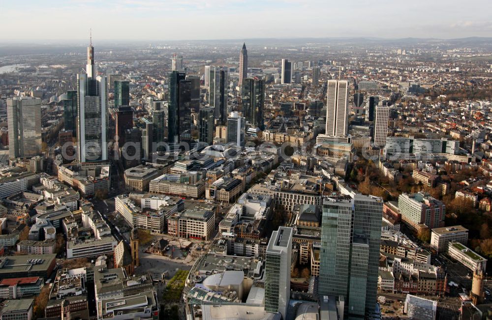 Aerial image Frankfurt am Main - Blick auf das Frankfurter Bankenviertel, mit dem Turm am Thurn-und Taxis- Platz, dem Opernturm und den Commerzbank-Tower. View to the banking district of the city Frankfurt on the Main.